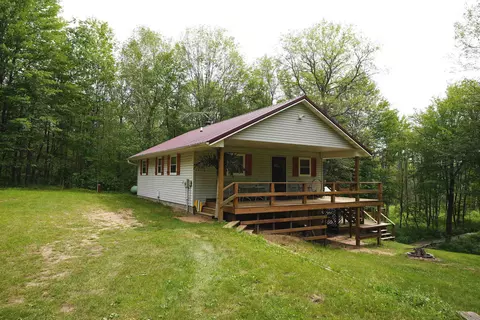 n11708 North Lost Lake Trail, Athelstane, WI 54104