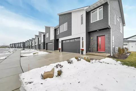 430 Aldon Cir, Green Bay, WI 54304