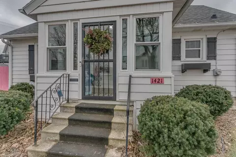 1421 W Rogers Ave, Appleton, WI 54914 photo 2