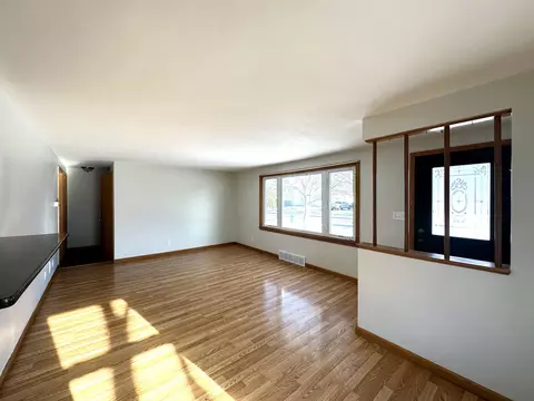 525 S Weimar St, Appleton, WI 54915 photo 9