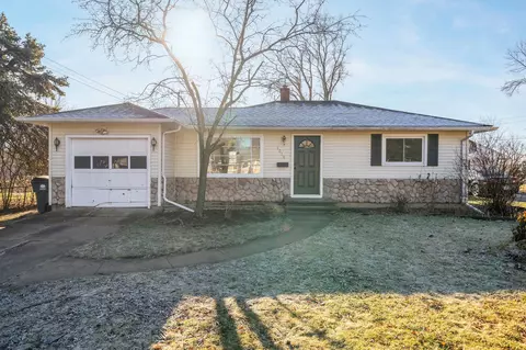 1010 Sterling Ave, Neenah, WI 54956