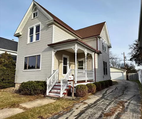 463 S Main St, Fond Du Lac, WI 54935