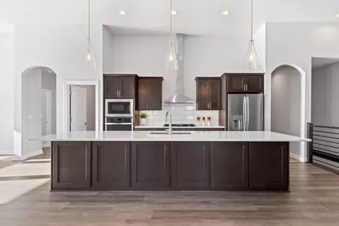 Kitchen - 2327 E Harrier Ln, Appleton, WI 54913 photo 6 of 8