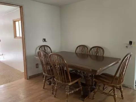 1121 Park St, Gresham, WI 54128 photo 5