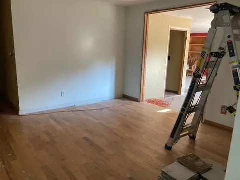 1121 Park St, Gresham, WI 54128 photo 6