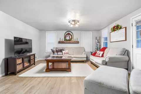 1225 W Summer St, Appleton, WI 54914 photo 4