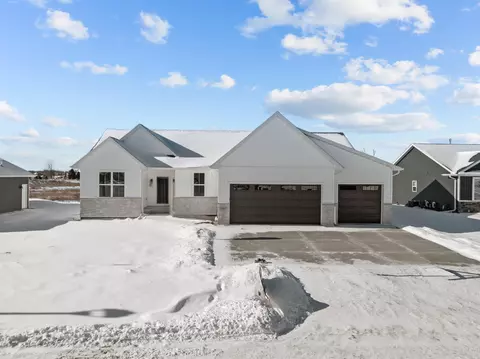 5433 N Jasper Ln, Appleton, WI 54913 photo 1