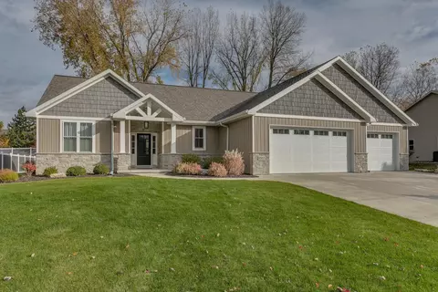 2523 Remington Rd, Green Bay, WI 54302