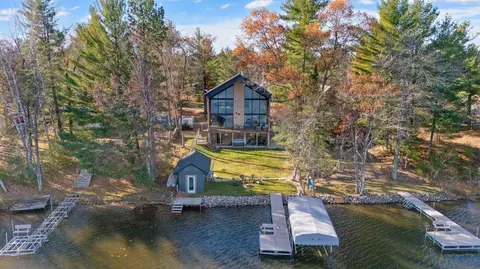 15744 Braun Ln, Crivitz, WI 54114 photo 2