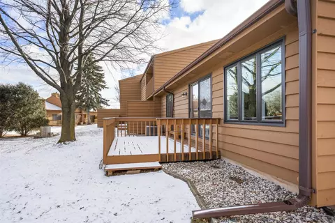 913 E Windfield Pl, Appleton, WI 54911 photo 4
