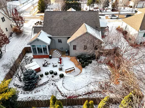 5318 N Rosemary Dr, Appleton, WI 54913 photo 2