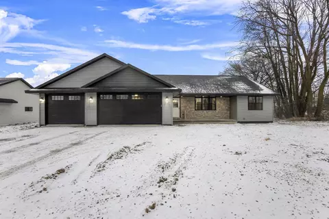 126 Park View Dr, Whitelaw, WI 54247