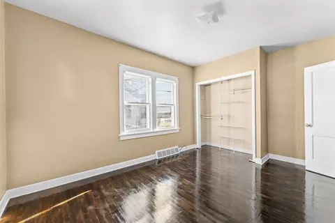 Bedroom - 522 E Maple St, Appleton, WI 54915 photo 1 of 4