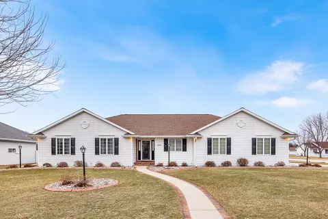 2503 Wandering Springs St, Green Bay, WI 54311