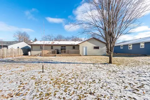 2401 S Horizon Dr, Appleton, WI 54915 photo 4