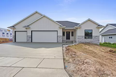 1217 Bay Mist Dr, Green Bay, WI 54311
