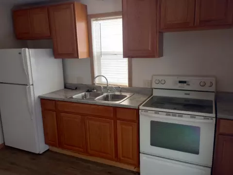 932 W Brewster St, Appleton, WI 54914 photo 2
