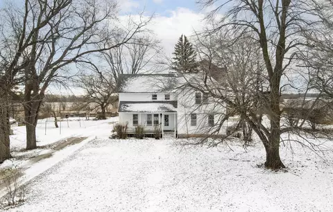 2555 County Road Z, Oshkosh, WI 54902