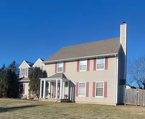 1117 Gay Dr, Neenah, WI 54956