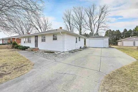 701 Lida Ln, Green Bay, WI 54304