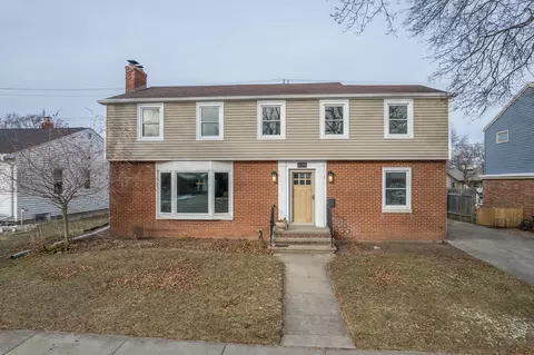 324 E Pershing St, Appleton, WI 54911