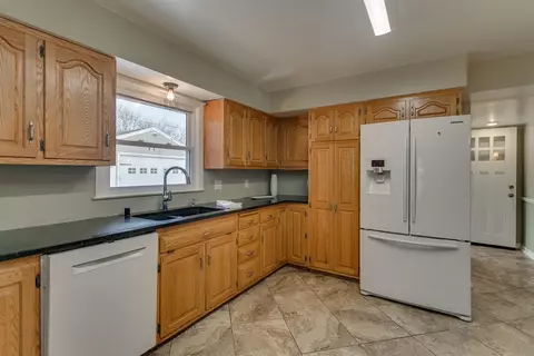324 E Pershing St, Appleton, WI 54911 photo 10