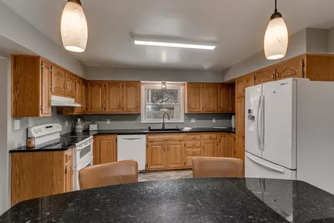 324 E Pershing St, Appleton, WI 54911 photo 9