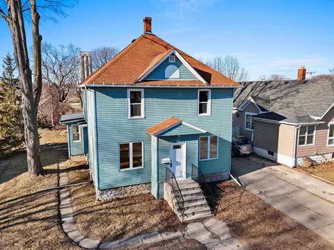 424 S Ashland Ave, Green Bay, WI 54303