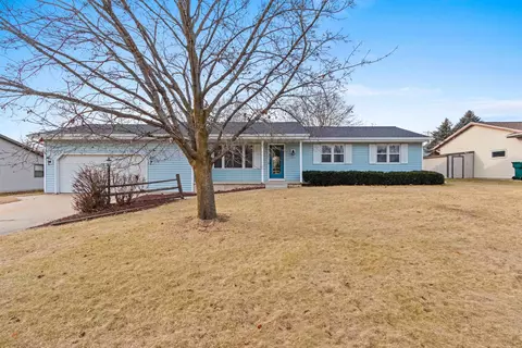 1157 David Ln, Green Bay, WI 54313