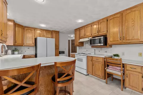 Kitchen - 4417 N Clayhill Dr, Appleton, WI 54913 photo 2 of 4