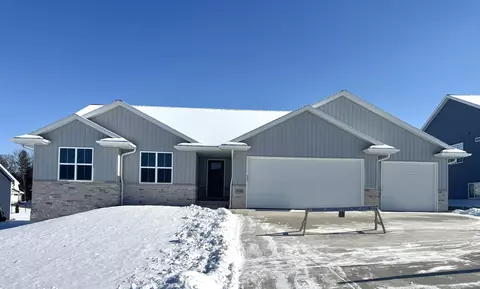 1202 Bay Mist Dr, Green Bay, WI 54311