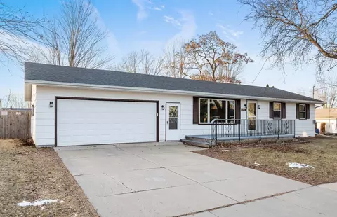 203 S Maple St, Black Creek, WI 54106