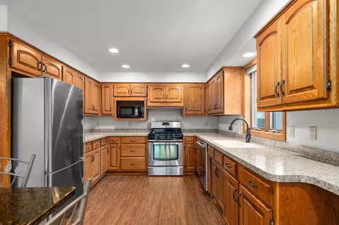 2405 W Roselawn Dr, Appleton, WI 54914 photo 24