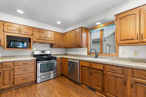 2405 W Roselawn Dr, Appleton, WI 54914 photo 23