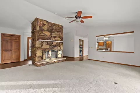 2405 W Roselawn Dr, Appleton, WI 54914 photo 12
