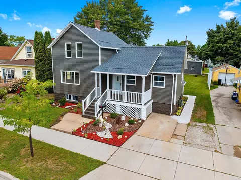 820 Gladstone St, Marinette, WI 54143