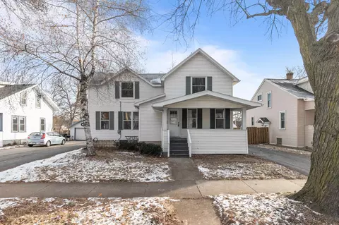 Exterior - 1506 N Oneida St, Appleton, WI 54911 photo 2 of 4