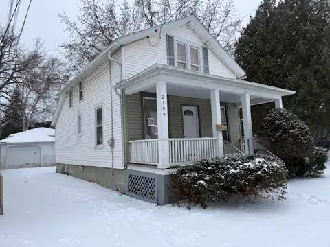2109 Rupert Blvd, Racine, WI 53405