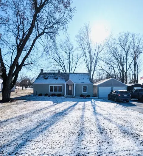 3087 Brooks Rd, Oshkosh, WI 54904