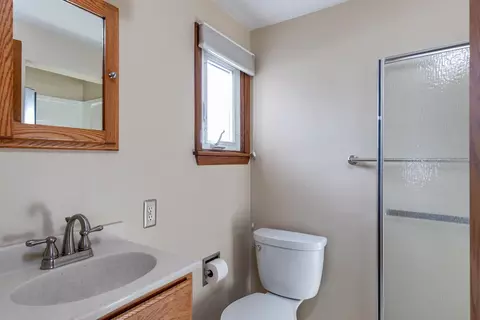 Bath - 1701 S Douglas St, Appleton, WI 54914 photo 2 of 3