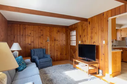 Living - 1701 S Douglas St, Appleton, WI 54914 photo 4 of 4