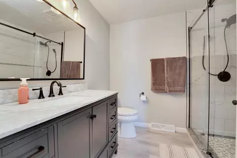2950 N Morrison St, Appleton, WI 54911 photo 23