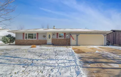 2950 N Morrison St, Appleton, WI 54911