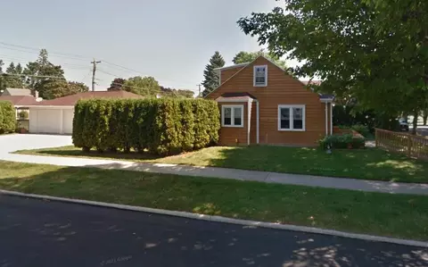 834 Manitou St, Manitowoc, WI 54220