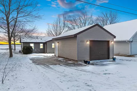 n6292 Cattau Beach Road, Shawano, WI 54166