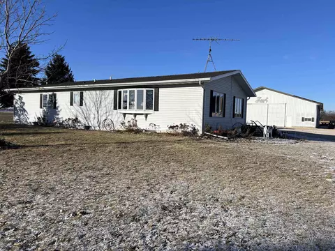 w215 Forest Drive, Saint Cloud, WI 53079