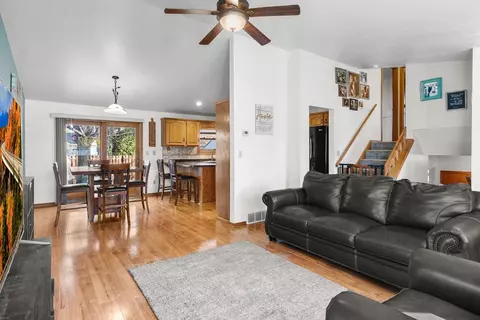 3308 S Kernan Ave, Appleton, WI 54915 photo 9