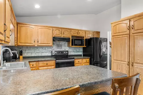 3308 S Kernan Ave, Appleton, WI 54915 photo 14