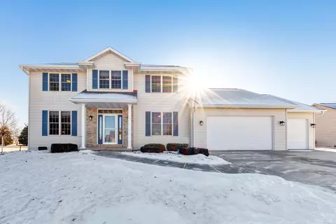 Exterior - 4317 E Appleseed Dr, Appleton, WI 54913 photo 5 of 8