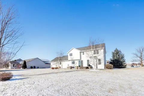 Exterior - 4317 E Appleseed Dr, Appleton, WI 54913 photo 3 of 8